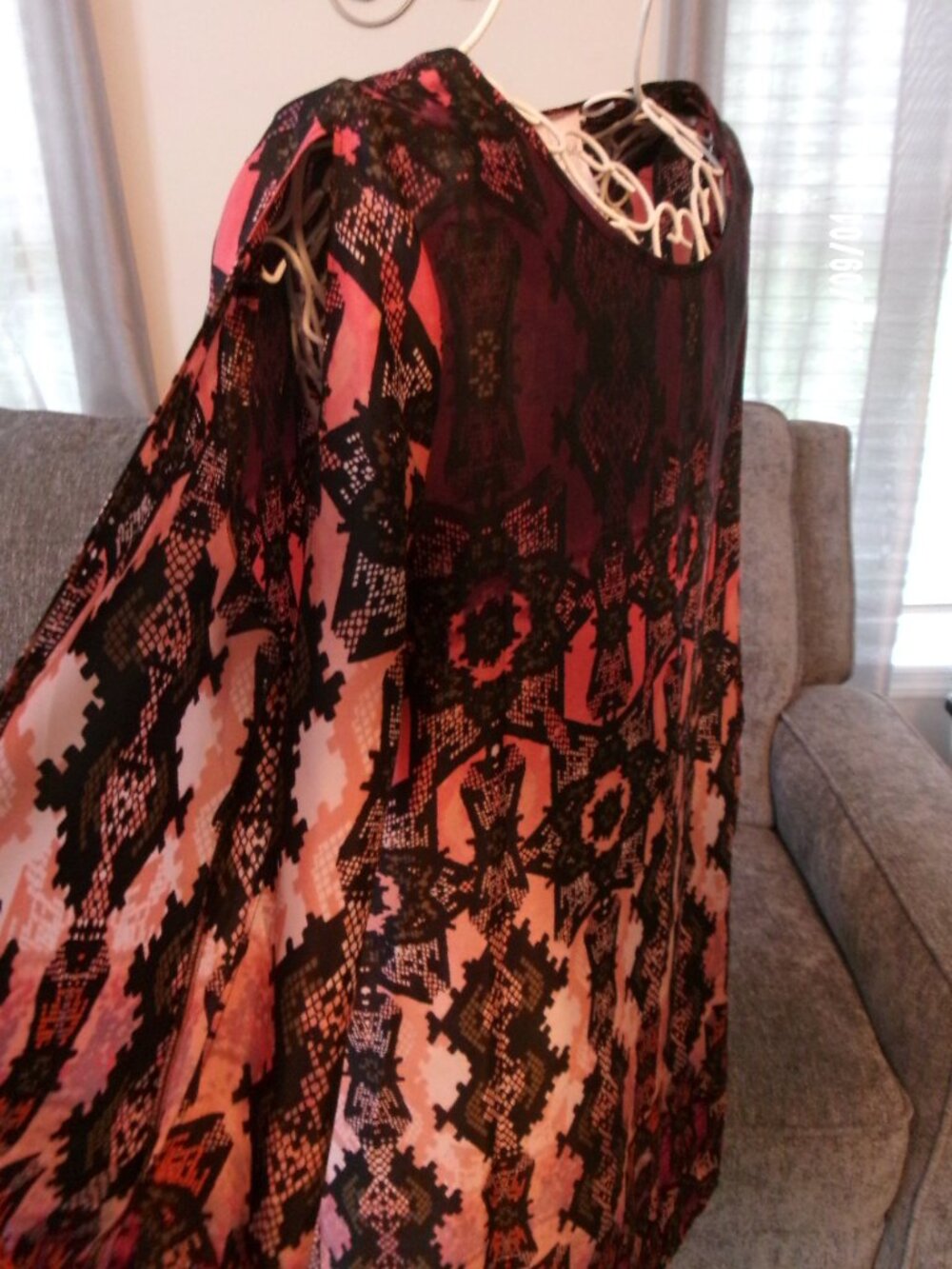 Romeo & Juliet Couture Women's Sz M A Line Shift Dress Poly Blend Split Sleeve